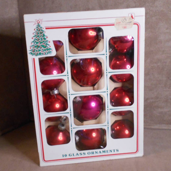 Vintage Essex Franke Co Red 2.25" 10 Glass Ball Ornaments - Picture 1 of 9